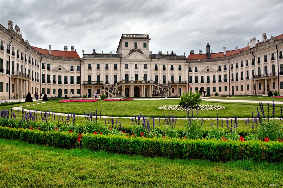 Különleges kirándulások és gyógyfürdőzés a Fertő-tó körül